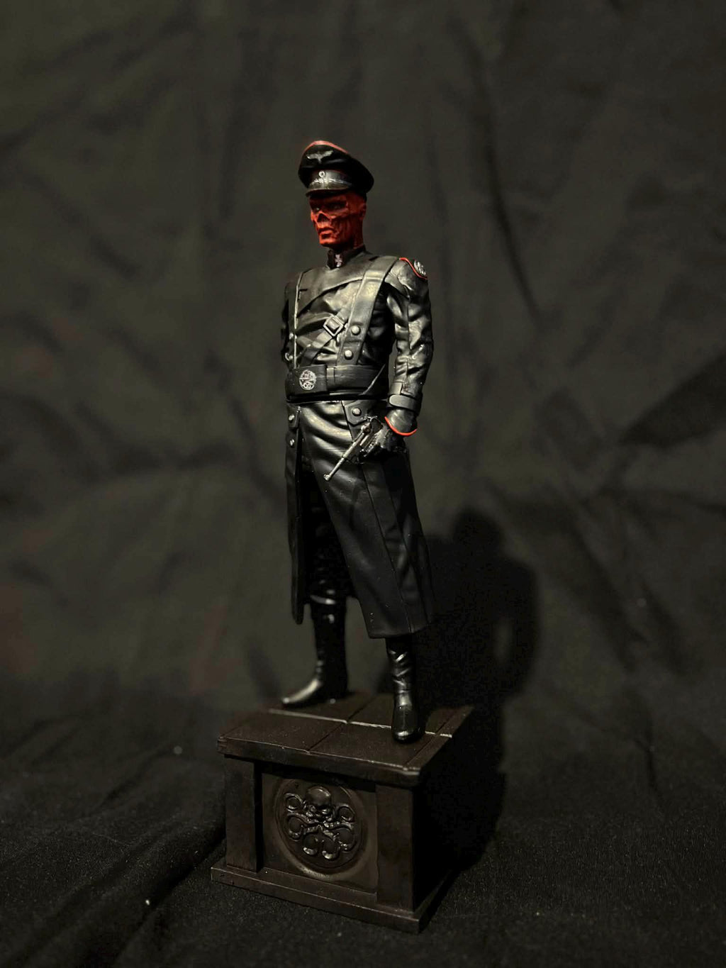 Infernal Commander 1/6 Scale Hand-Painted Resin Statue, Dark