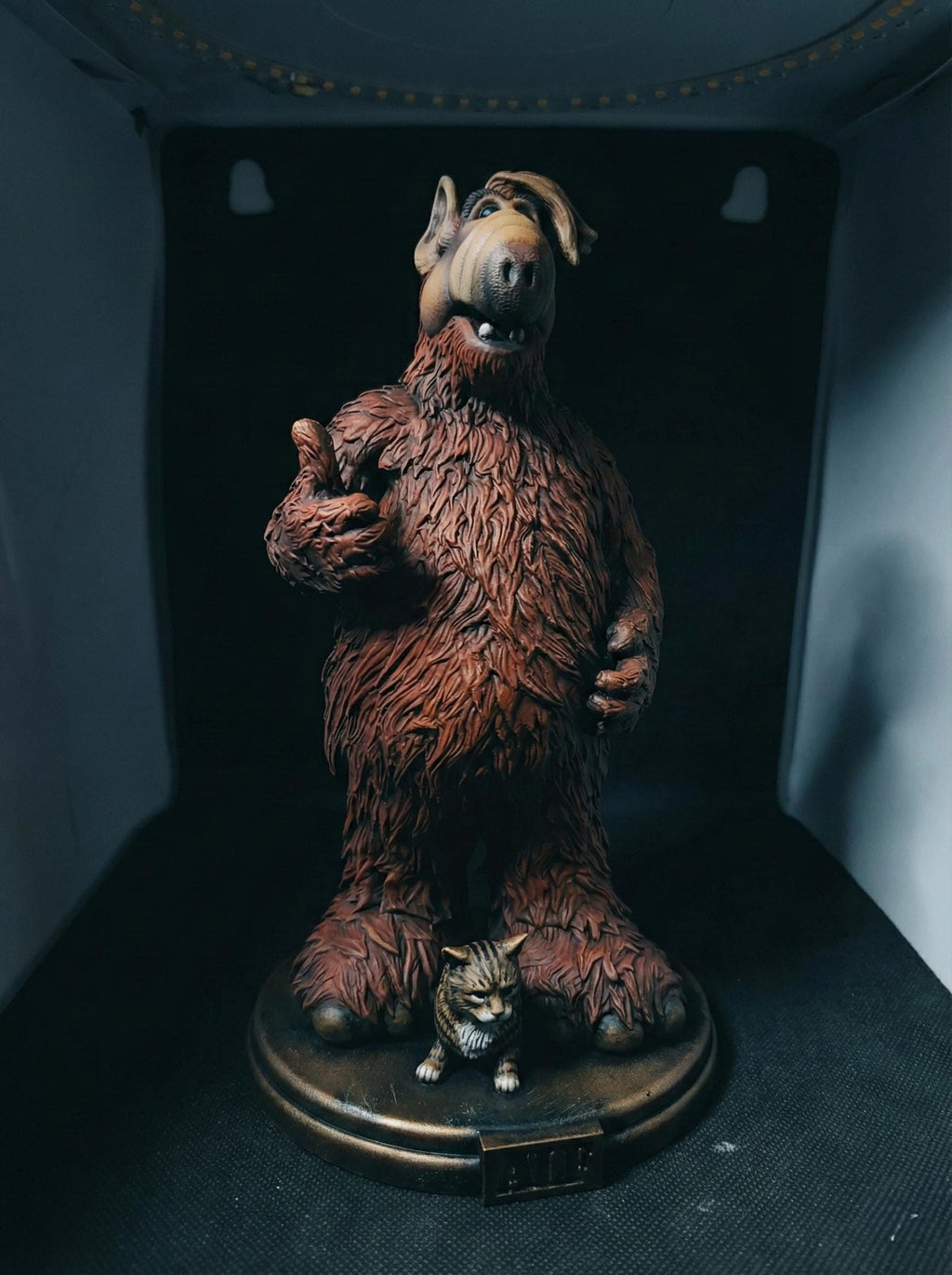 Hand-Painted 1/6 Scale Furry Alien Figure, Retro 80s Sci-Fi