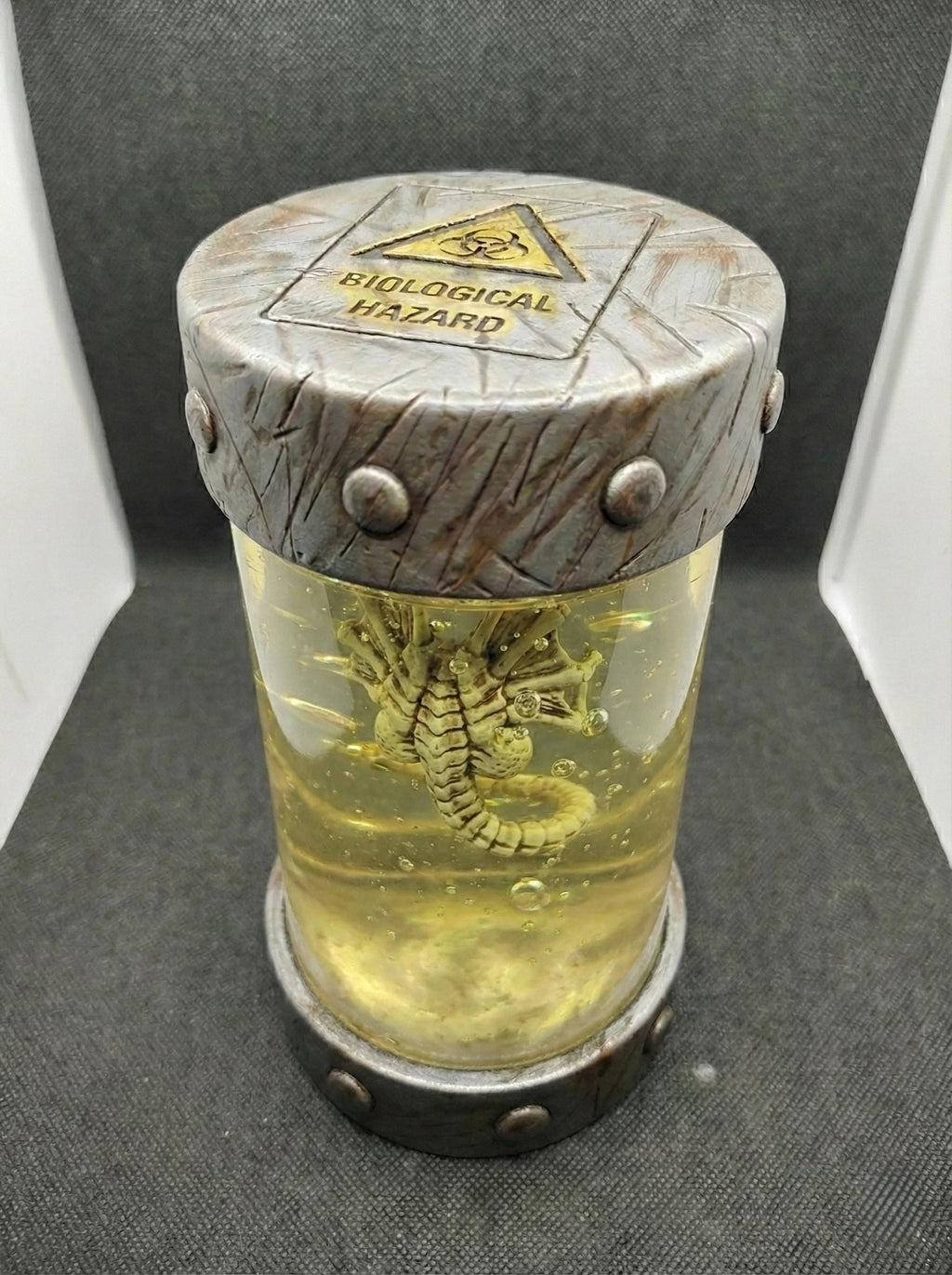 Alien Facehugger Specimen Jar, Bio Organic Jar, 3D Printed Diorama Art