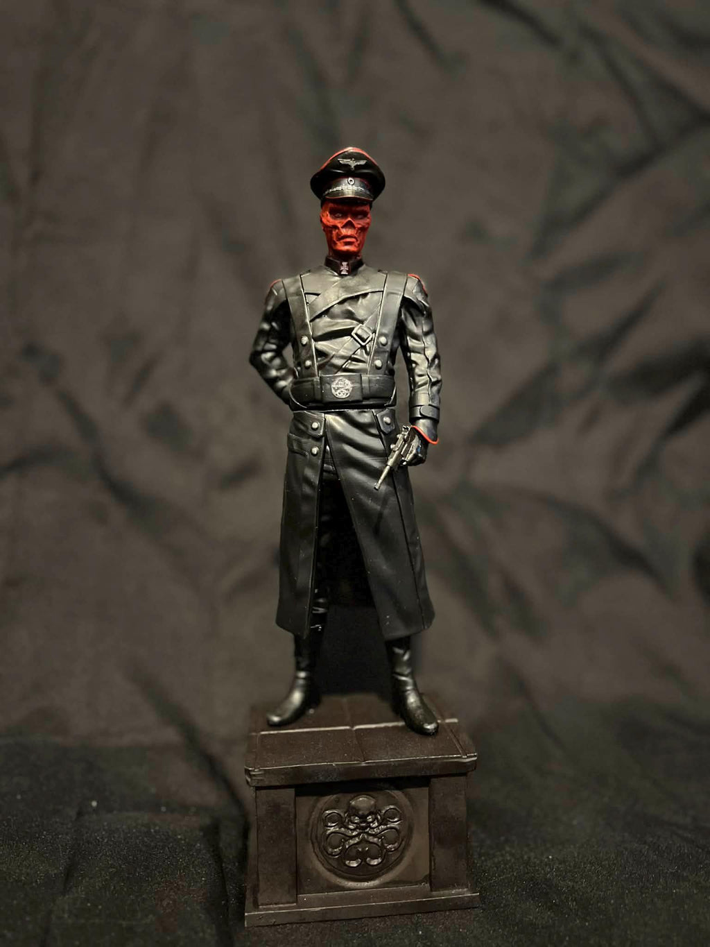 Infernal Commander 1/6 Scale Hand-Painted Resin Statue, Dark