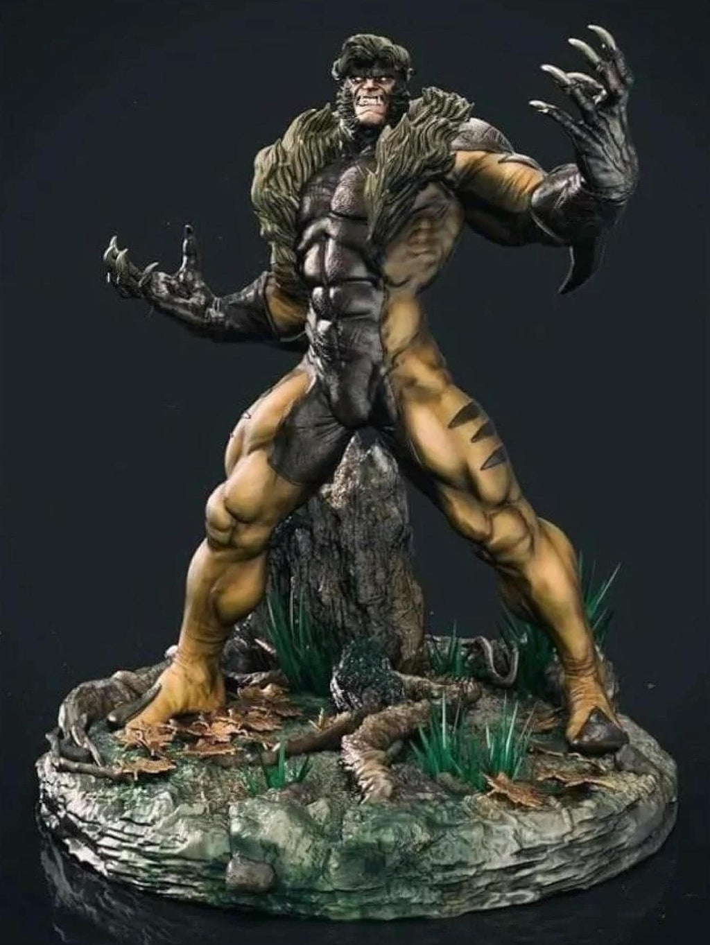 Savage Hunter Figure | 1/6 Scale Hand-Painted Feral Beast Statue