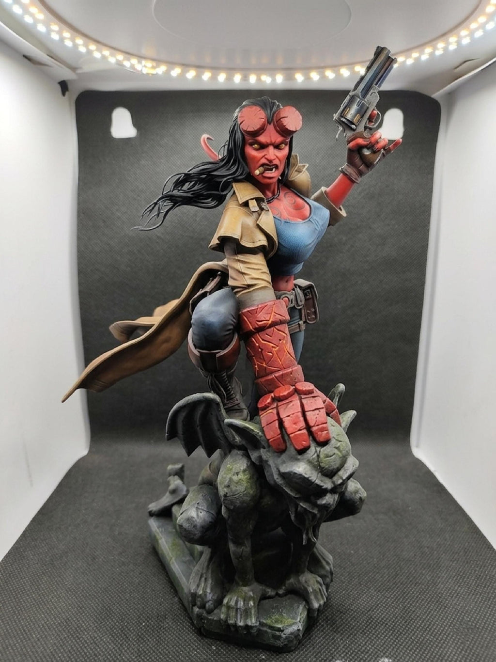 Infernal Daughter | 1/6 Scale Resin Figure (28 cm) | Hand-Painted