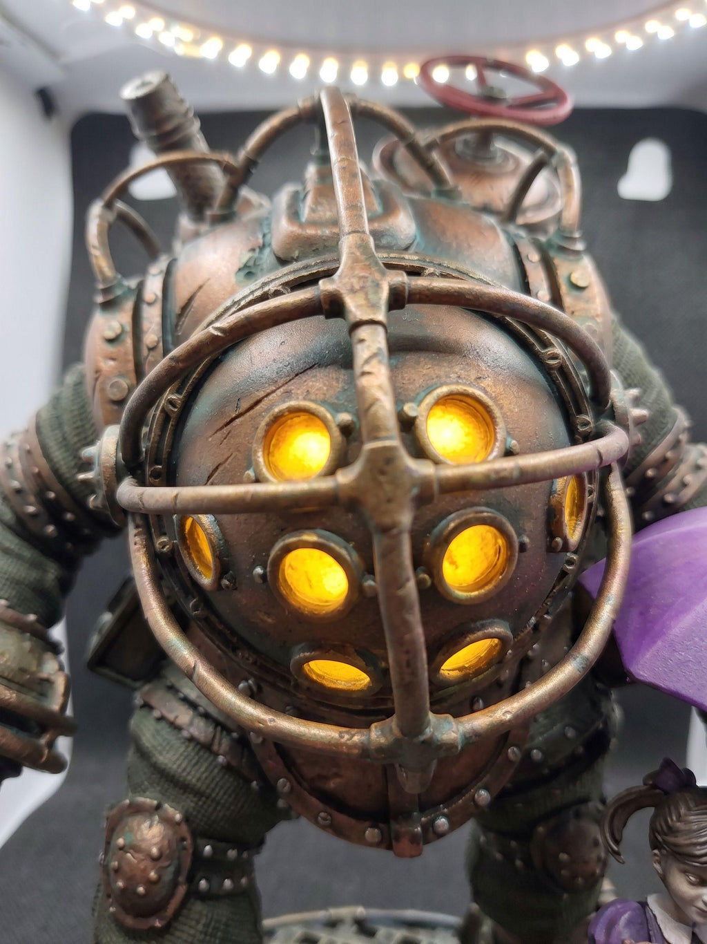 Bio Apocalyptic Robot and Child Figure 1/6 Scale