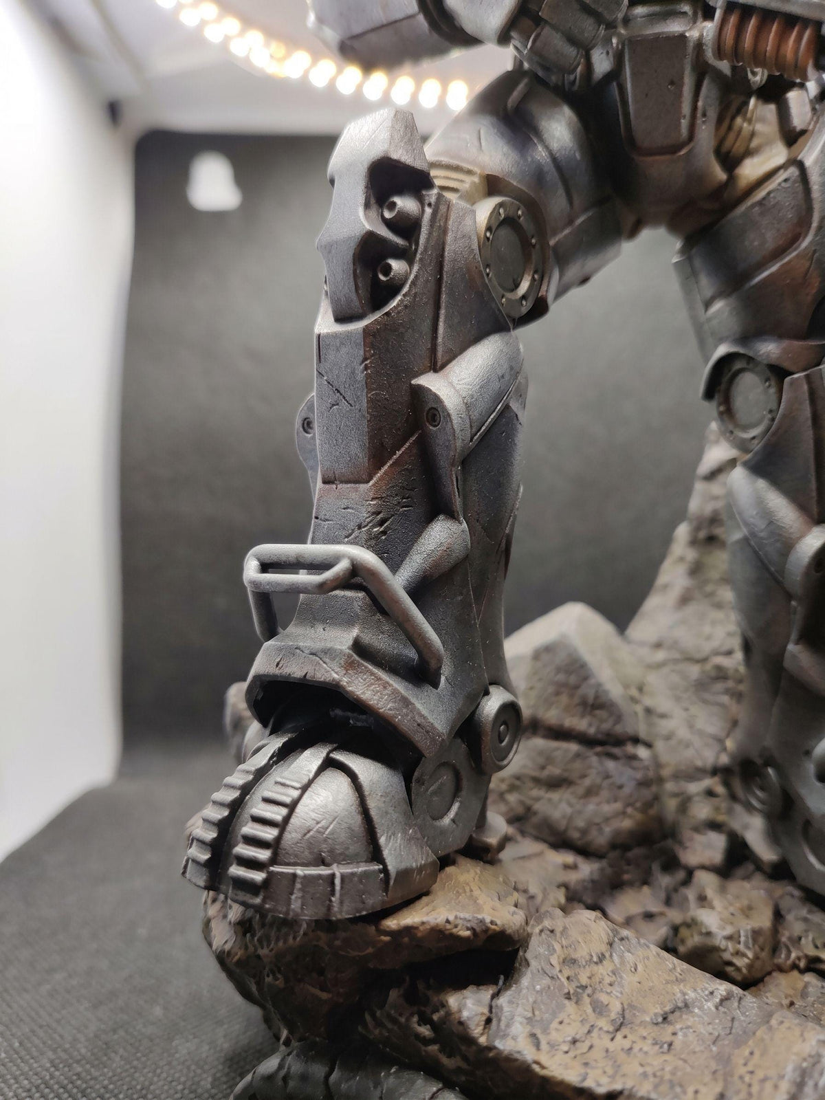 Wasteland Heavy Armor Sci-Fi Mech Figure, Post Apocalyptic