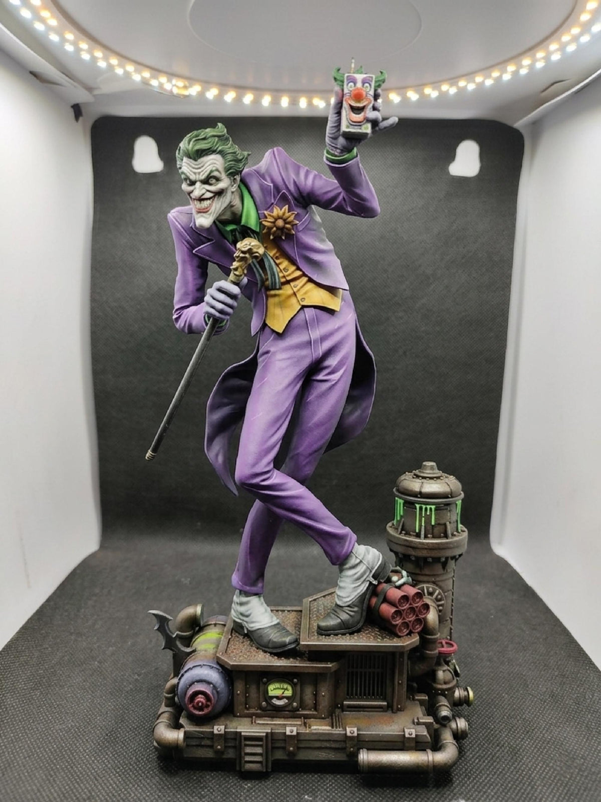 The Chaos Jester Collectible | 1/6 Hand-Painted Resin Figure