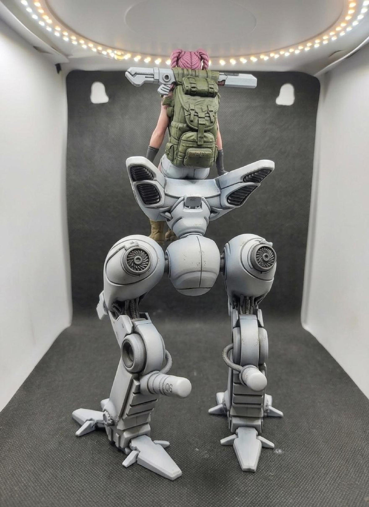 Cyber-Rebel Figure 1/6 Scale
