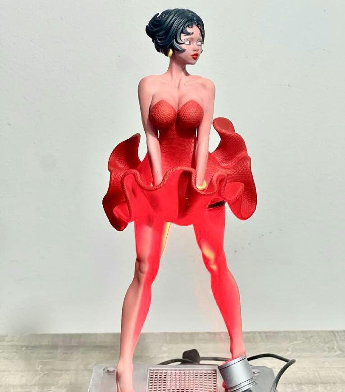 Betty Boo 1/6 Scale / desk light and essential oil diffuser
