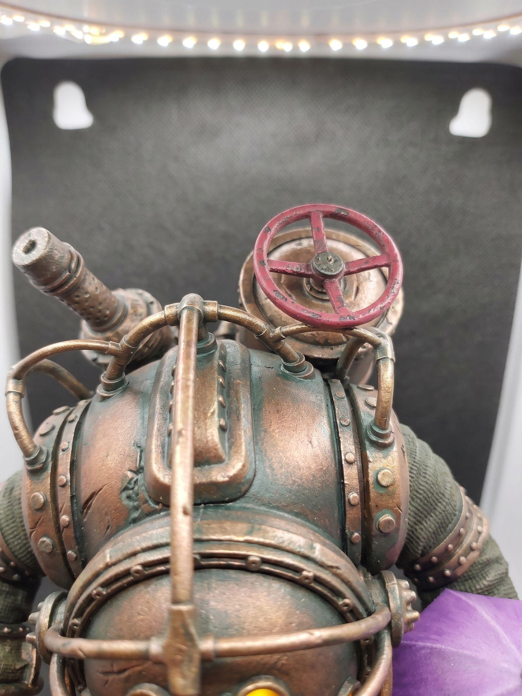 Bio Apocalyptic Robot and Child Figure 1/6 Scale