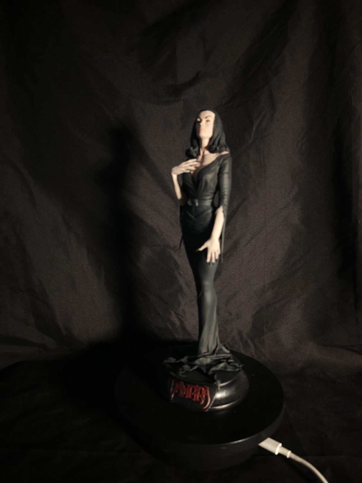 MailaInspired Ghoul Resin Statue | 1/6 Scale Vampira Horror Figure
