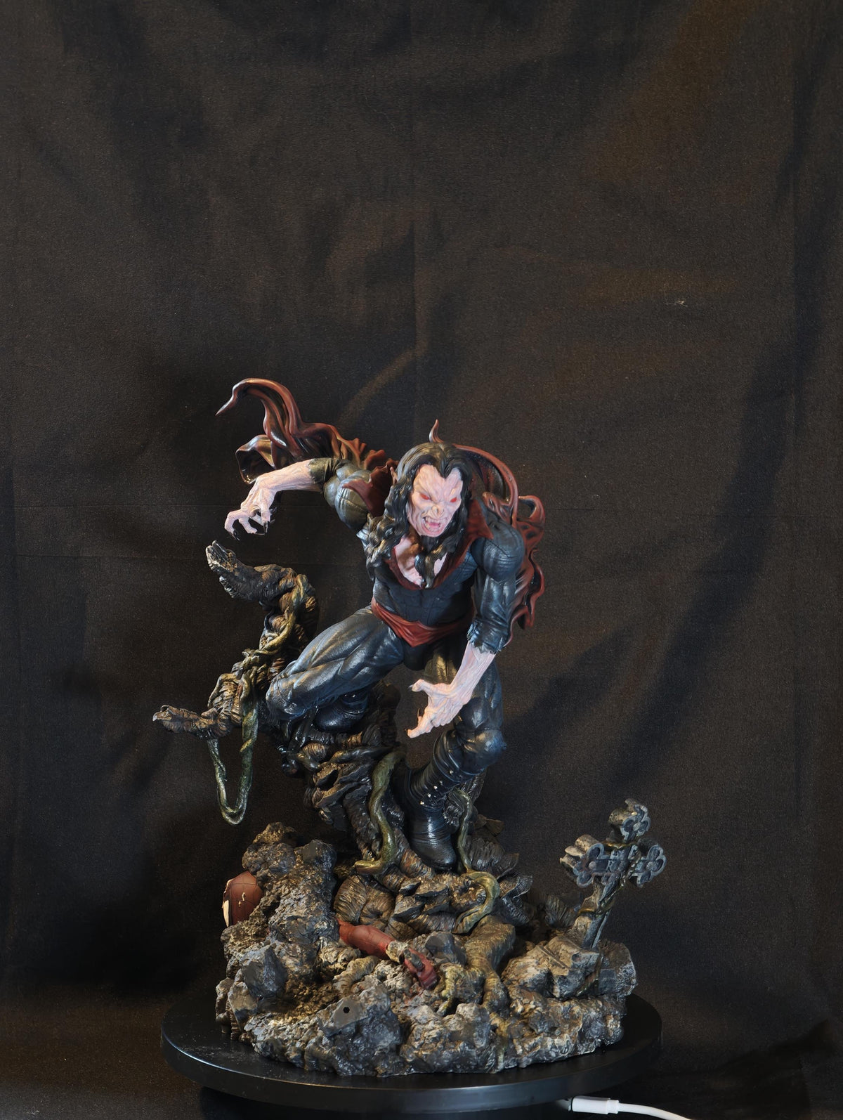 Living Vampire Statue | 1/6 Scale Hand-Painted Cursed Scientist Figure